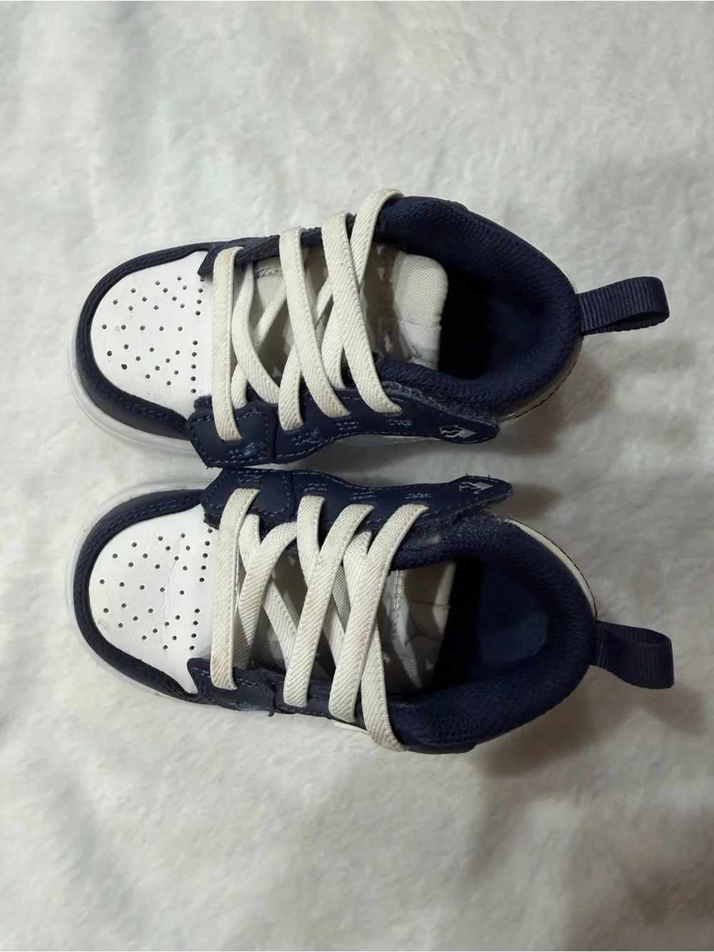 Nike classic low